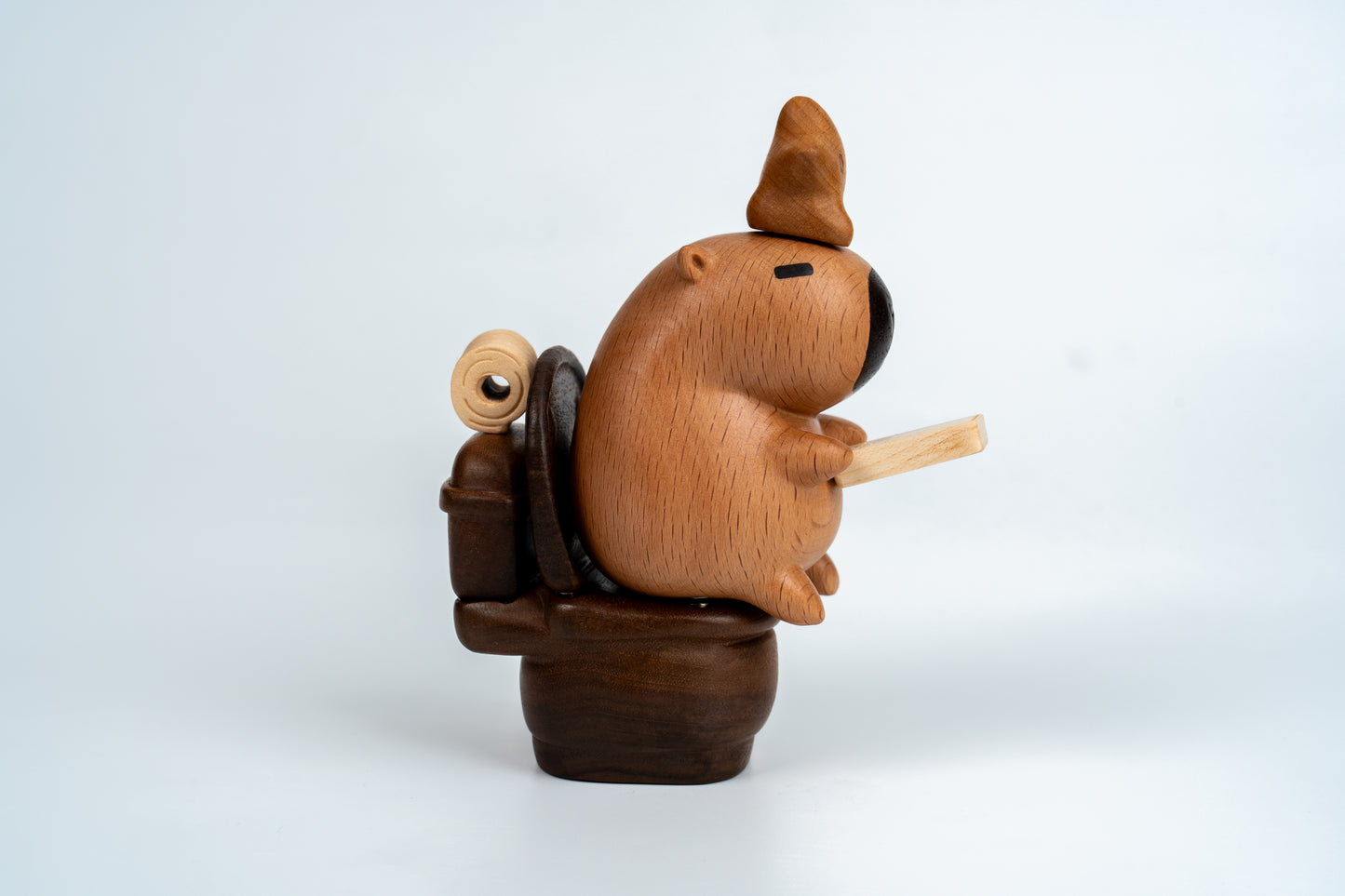 Capibara toilet solid wood carving magnetic suction cute creative decompression toy beech wood iPad home decoration