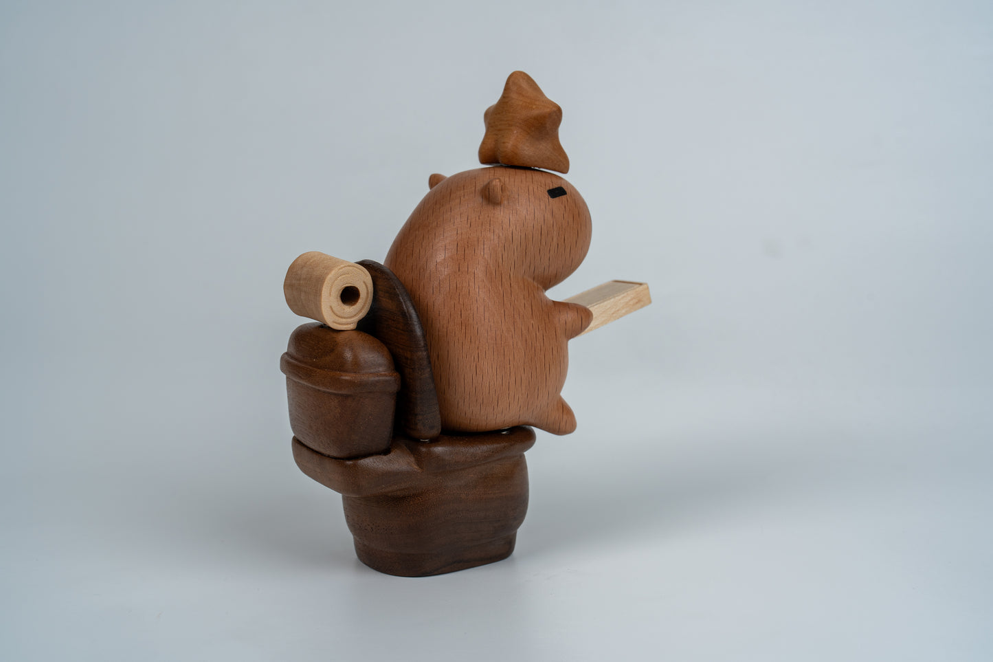 Capibara toilet solid wood carving magnetic suction cute creative decompression toy beech wood iPad home decoration