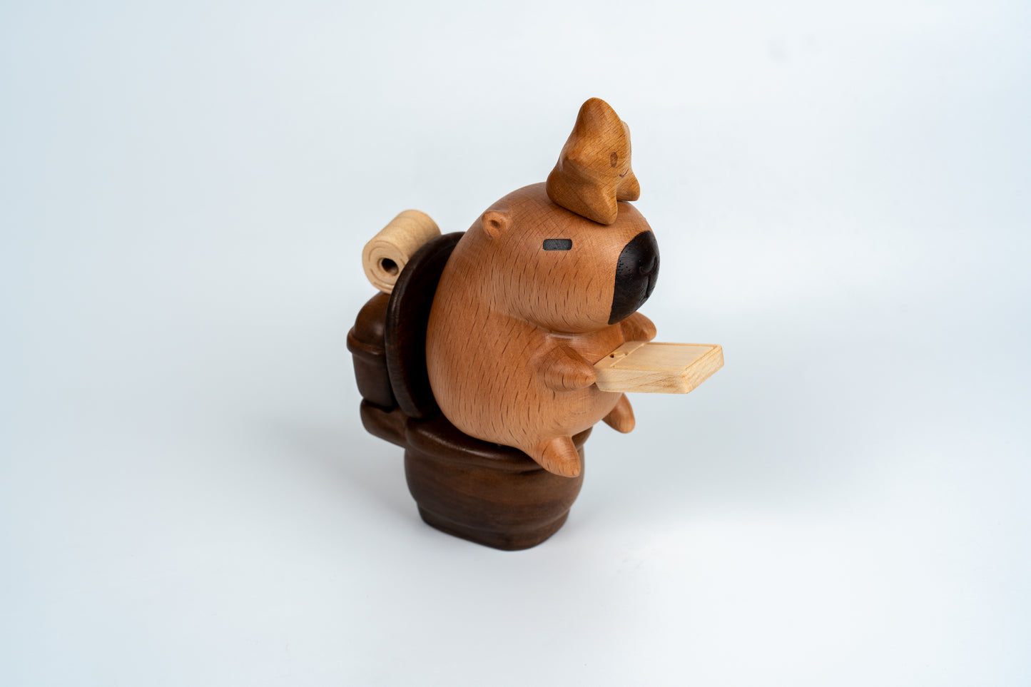 Capibara toilet solid wood carving magnetic suction cute creative decompression toy beech wood iPad home decoration