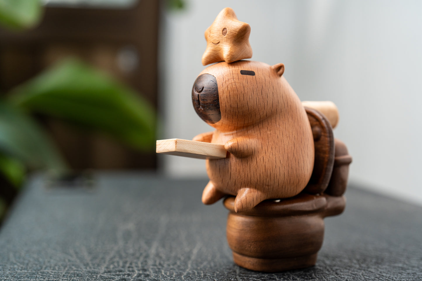 Capibara toilet solid wood carving magnetic suction cute creative decompression toy beech wood iPad home decoration